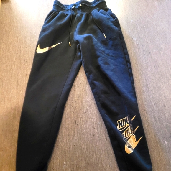 Nike Pants - XSMALL nike joggers  womens